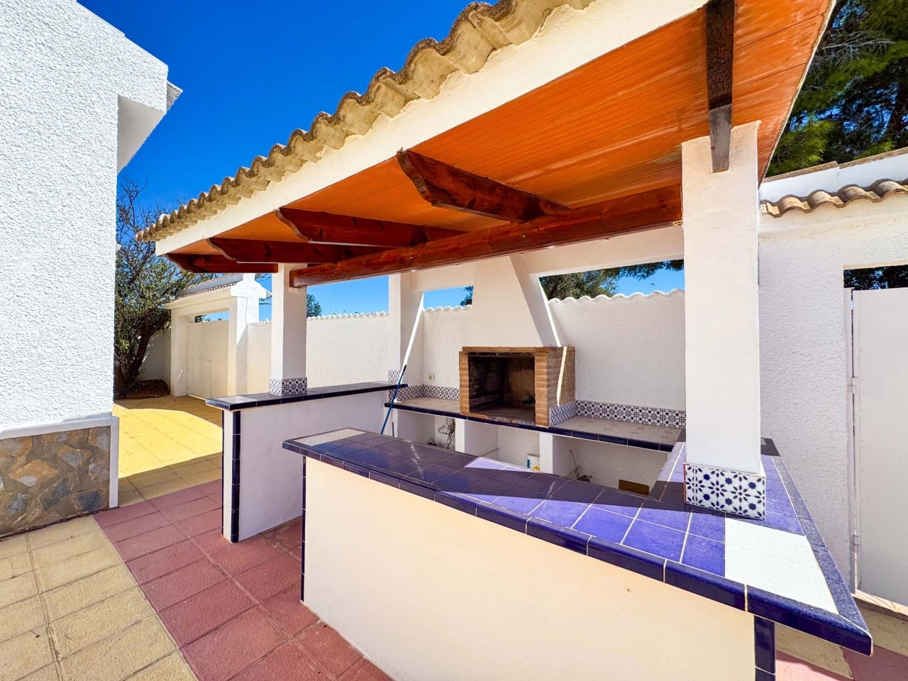 4 Zimmer Villa zu verkaufen in Ciudad Quesada mit Pool Garage - 439.000 € (Ref: 9238827)