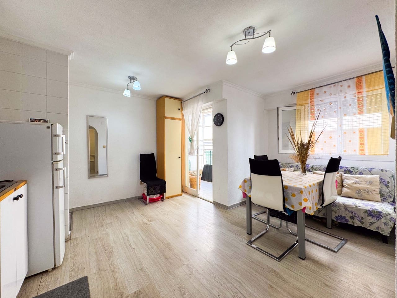 Apartamento de 2 habitaciones en Torrevieja en venta - 129.900 € (Ref: 9245710)