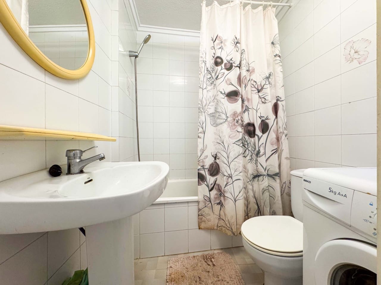 Apartamento de 2 habitaciones en Torrevieja en venta - 129.900 € (Ref: 9245710)