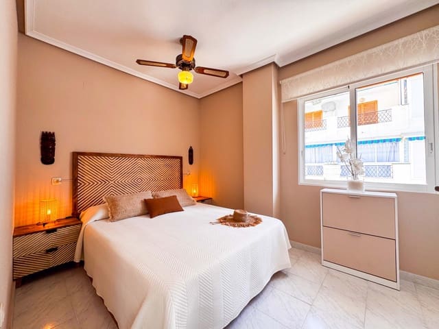 1 sypialnia Apartament na sprzedaż w Los Europeos, Torrevieja z basenem - 158 000 € (Ref: 9254471)