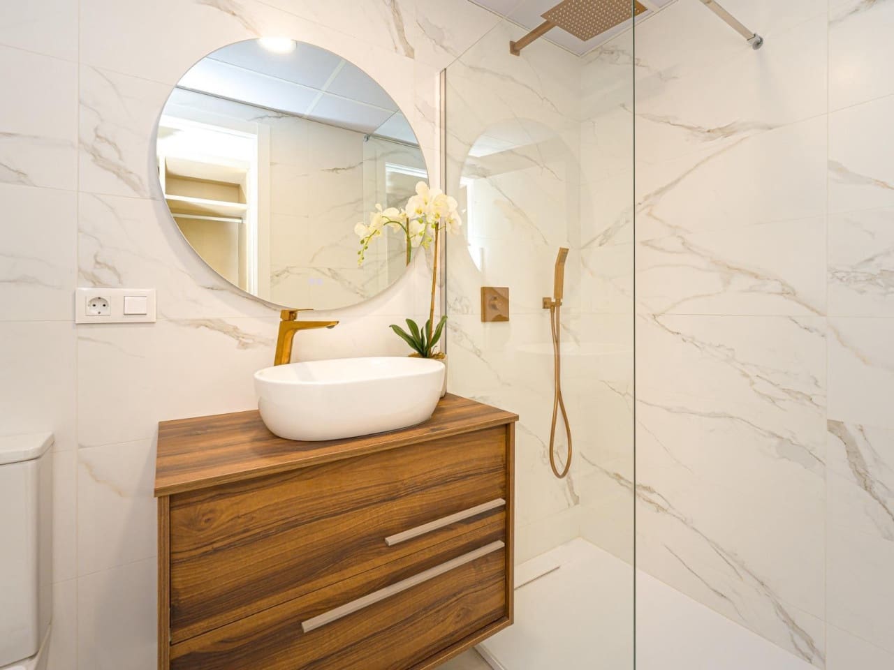 2 bedroom Apartment for sale in La Villajoyosa / Vila Joiosa with pool garage - € 369,000 (Ref: 9254532)