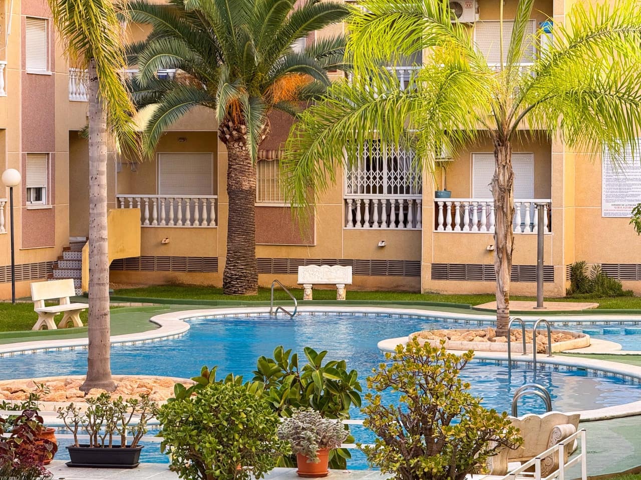 1 soverom Leilighet til salgs i Torrevieja med svømmebasseng - € 144 900 (Ref: 9263875)