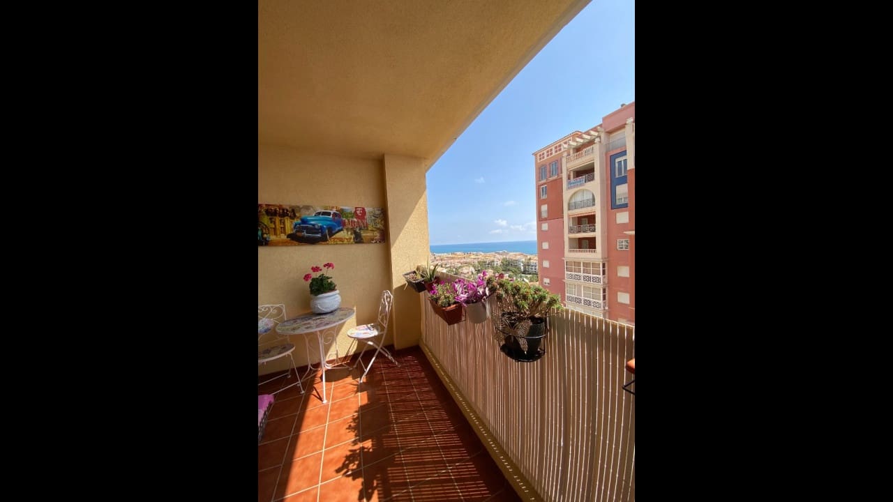 2 sypialnia Apartament na sprzedaż w Torrevieja z basenem - 250 000 € (Ref: 9267579)