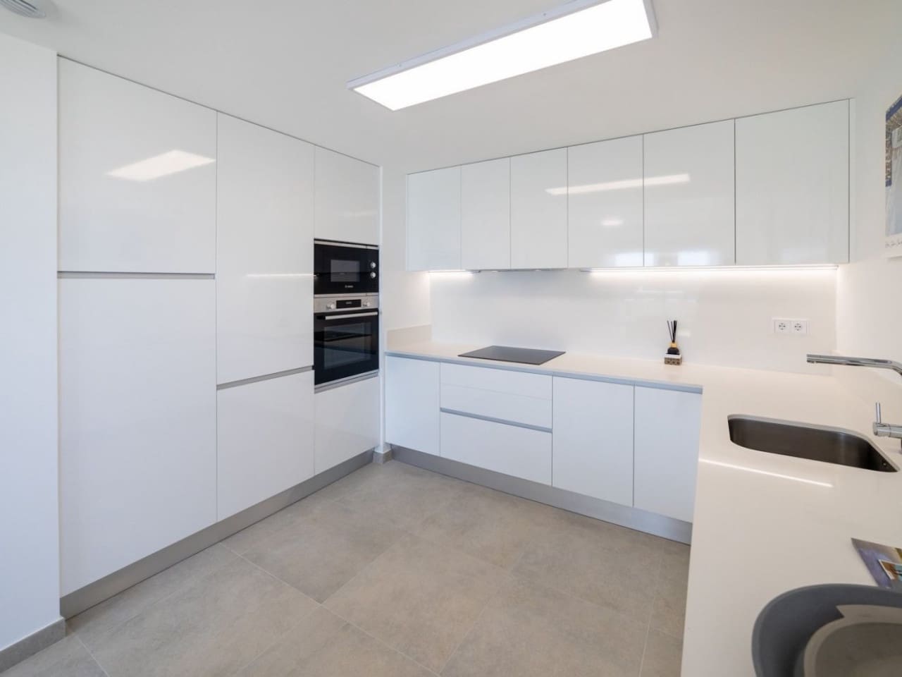 3 sovrum Lägenhet till salu i Gran Alacant med pool - 405 000 € (Ref: 9272197)