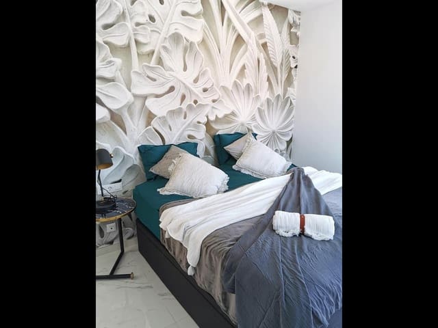 3 chambre Villa/Maison à vendre à El Chaparral - La Siesta - La Torreta, Torrevieja avec piscine garage - 750 000 € (Ref: 9278468)