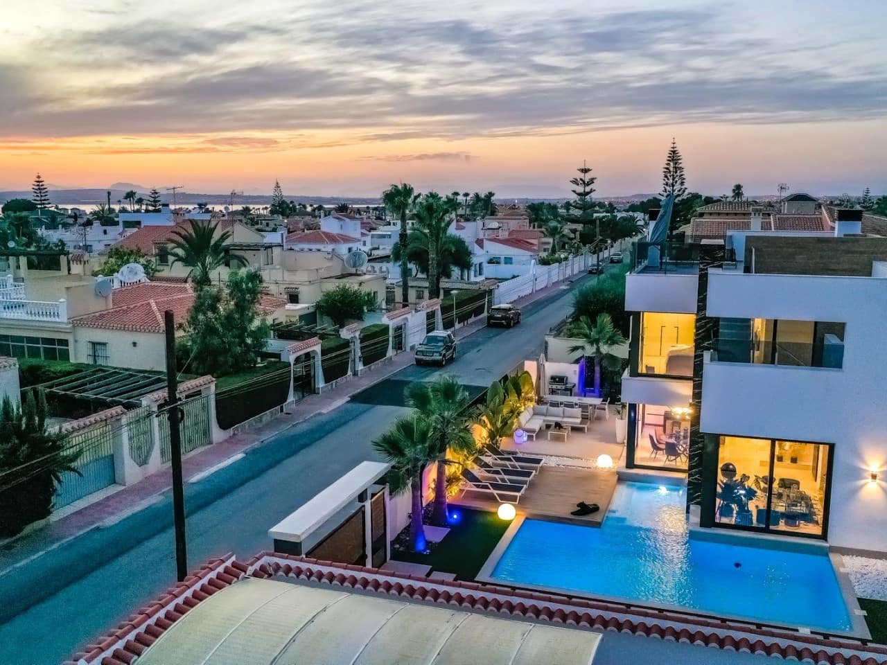 3 chambre Villa/Maison à vendre à Torrevieja avec piscine garage - 750 000 € (Ref: 9278468)