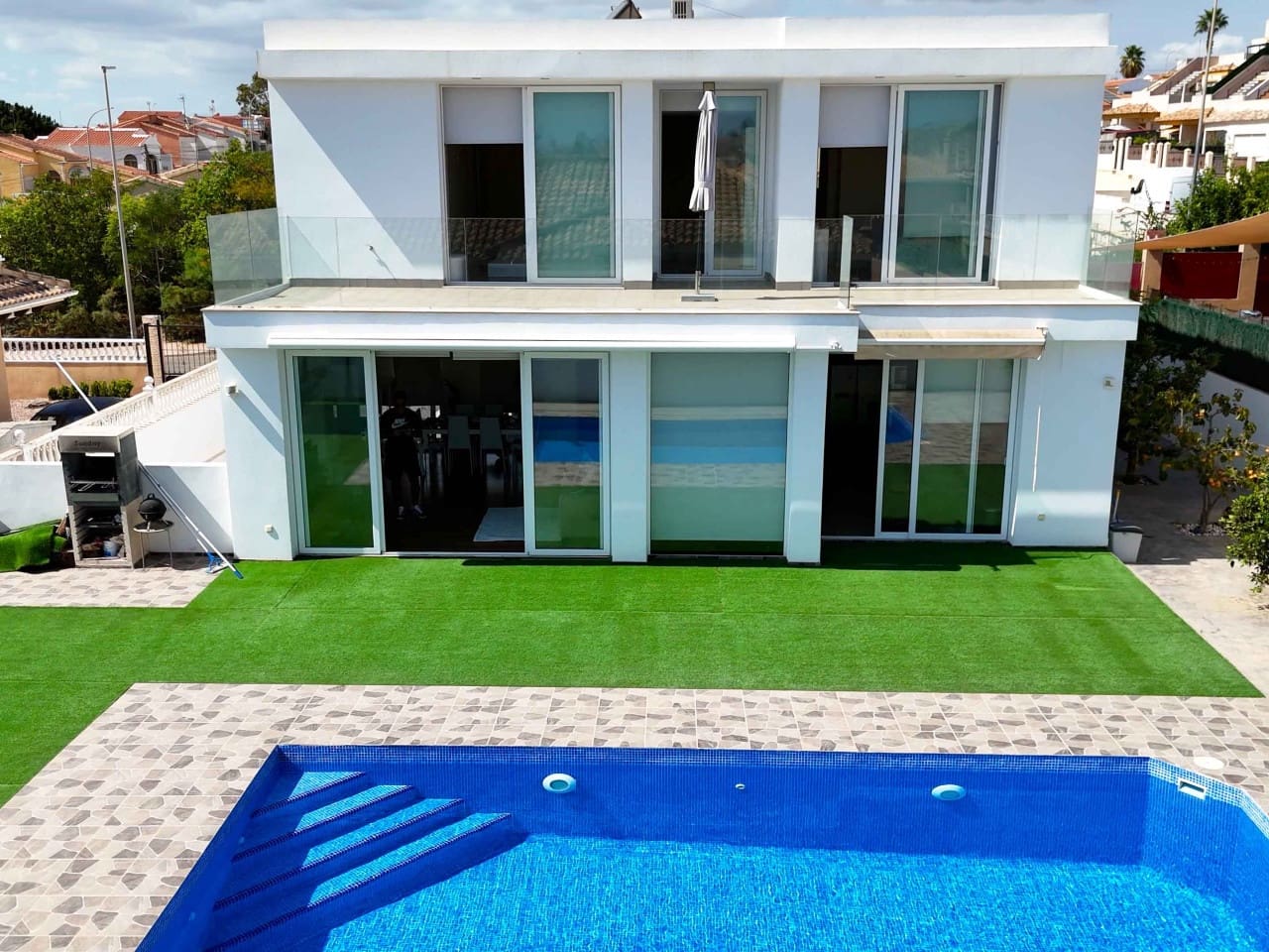6 Zimmer Villa zu verkaufen in San Fulgencio mit Pool Garage - 699.000 € (Ref: 9279846)