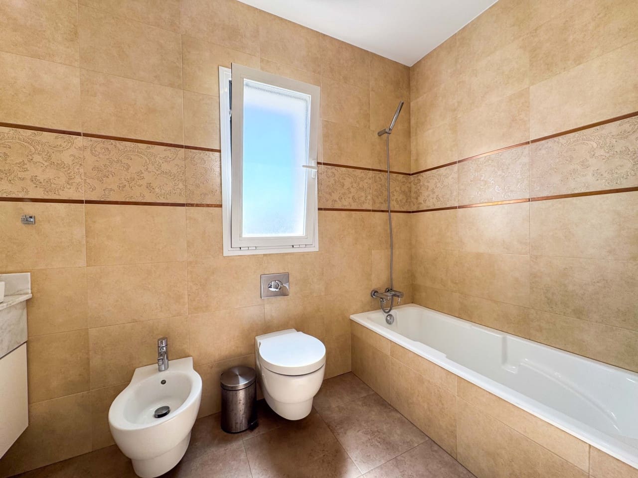 6 Zimmer Villa zu verkaufen in San Fulgencio mit Pool Garage - 699.000 € (Ref: 9279846)