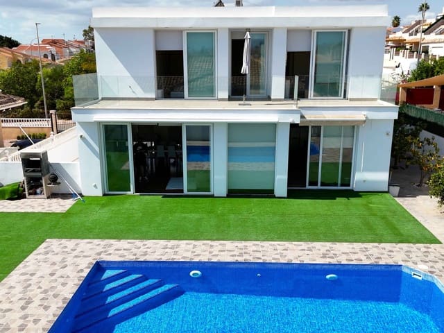6 Zimmer Villa zu verkaufen in San Fulgencio mit Pool Garage - 699.000 € (Ref: 9279846)