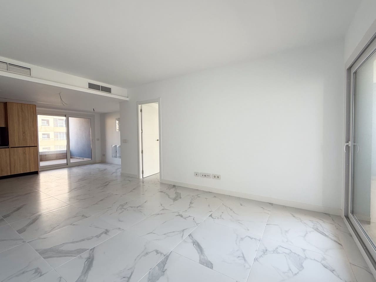 3 soveværelse Lejlighed til salg i Torrevieja med swimmingpool garage - € 599.900 (Ref: 9285674)