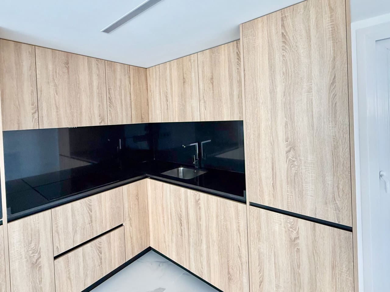 3 soveværelse Lejlighed til salg i Torrevieja med swimmingpool garage - € 599.900 (Ref: 9285674)