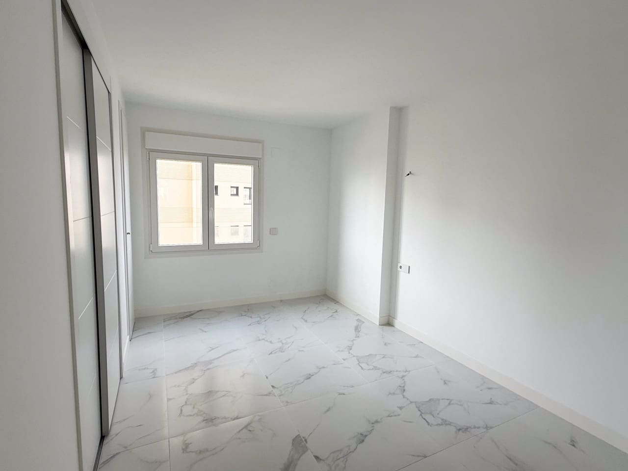 3 soveværelse Lejlighed til salg i Torrevieja med swimmingpool garage - € 599.900 (Ref: 9285674)