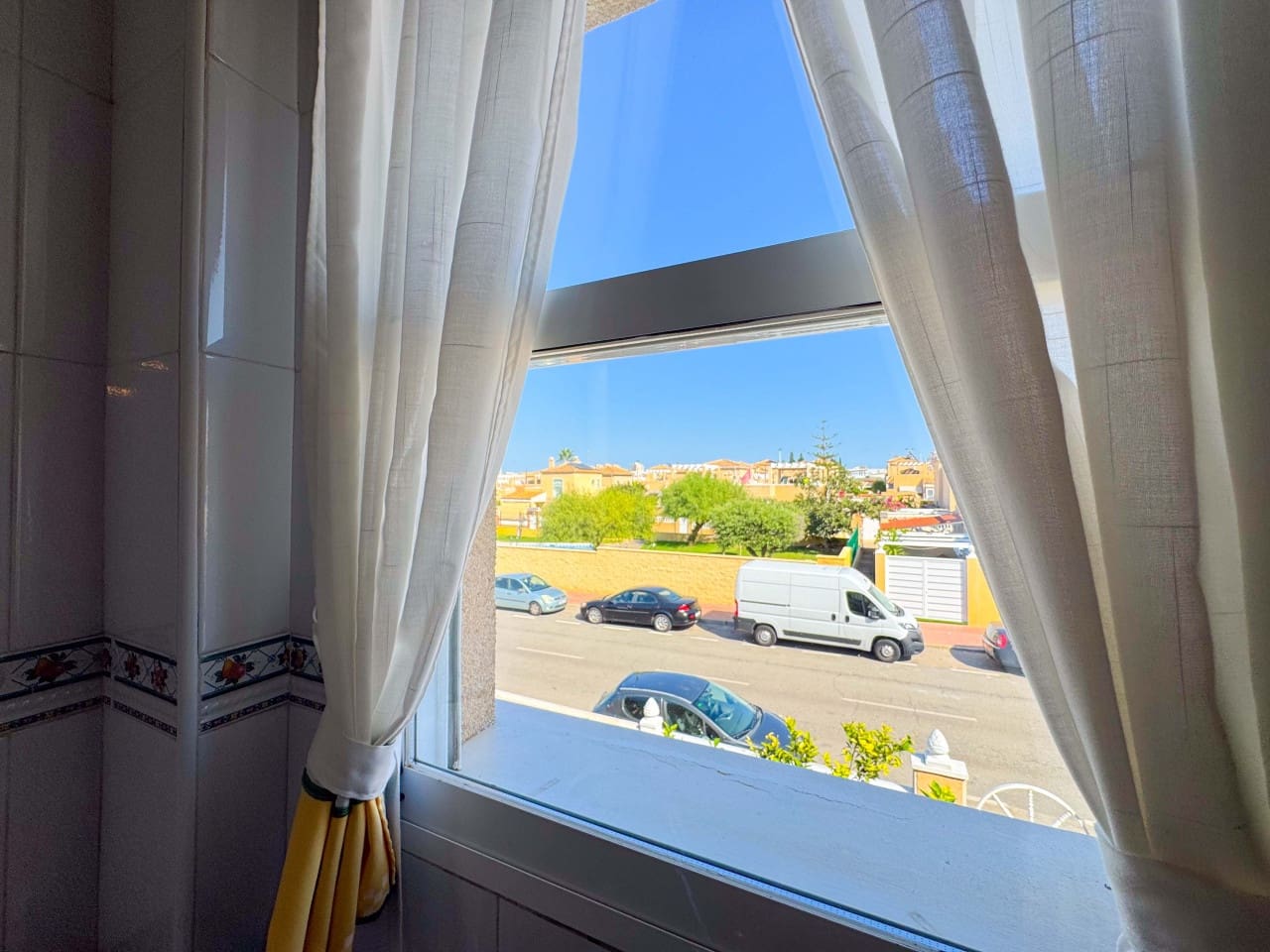 2 bedroom Villa for sale in Torrevieja with pool garage - € 169,900 (Ref: 9288403)