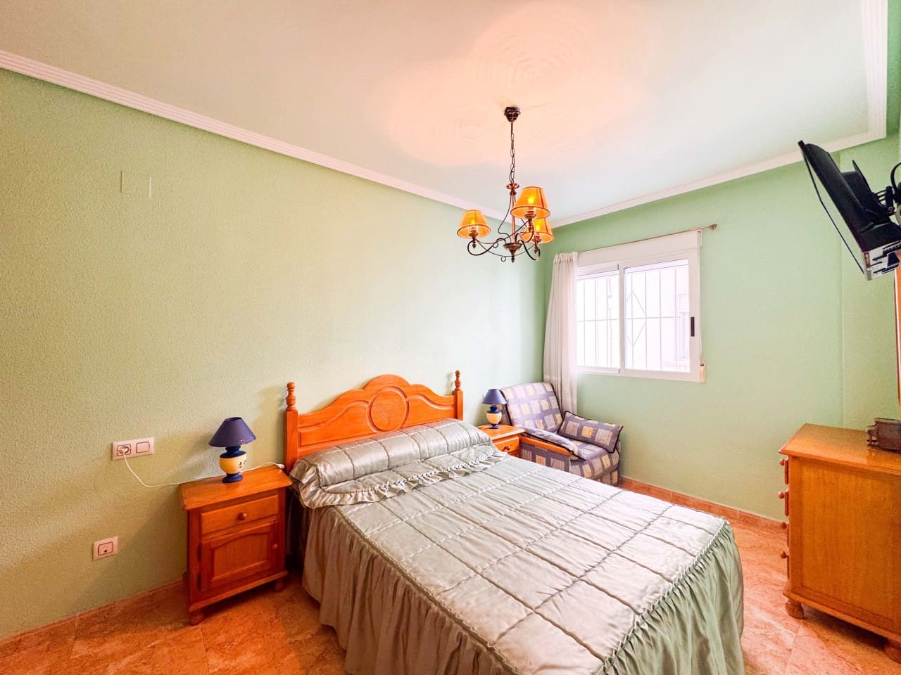 2 bedroom Villa for sale in Torrevieja with pool garage - € 169,900 (Ref: 9288403)