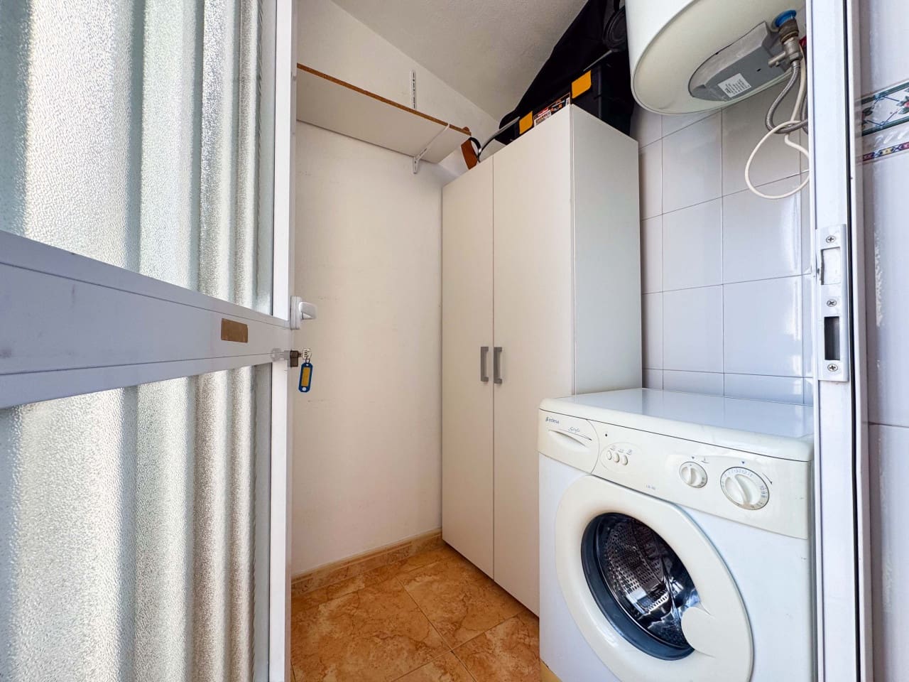 2 bedroom Villa for sale in Torrevieja with pool garage - € 169,900 (Ref: 9288403)