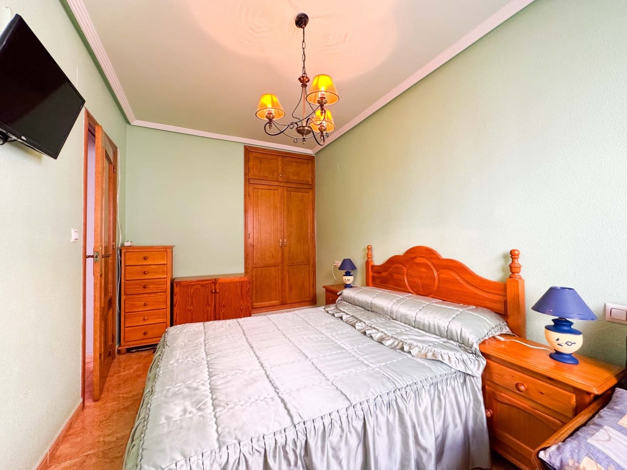 2 bedroom Villa for sale in Torrevieja with pool garage - € 169,900 (Ref: 9288403)