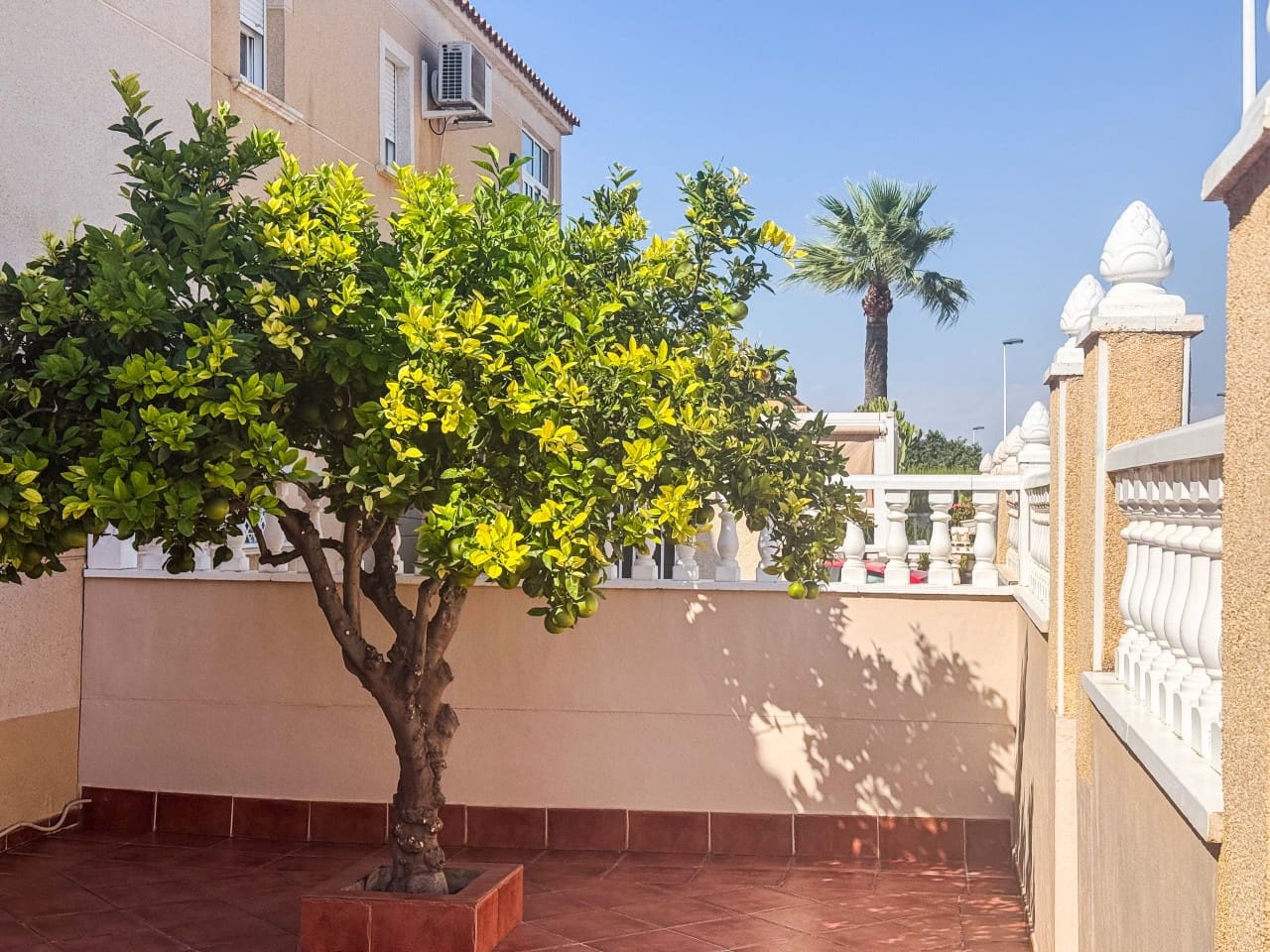 2 bedroom Villa for sale in Torrevieja with pool garage - € 169,900 (Ref: 9288403)