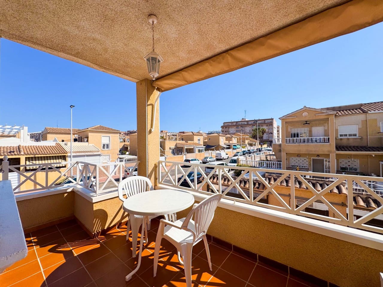 2 bedroom Villa for sale in Torrevieja with pool garage - € 169,900 (Ref: 9288403)