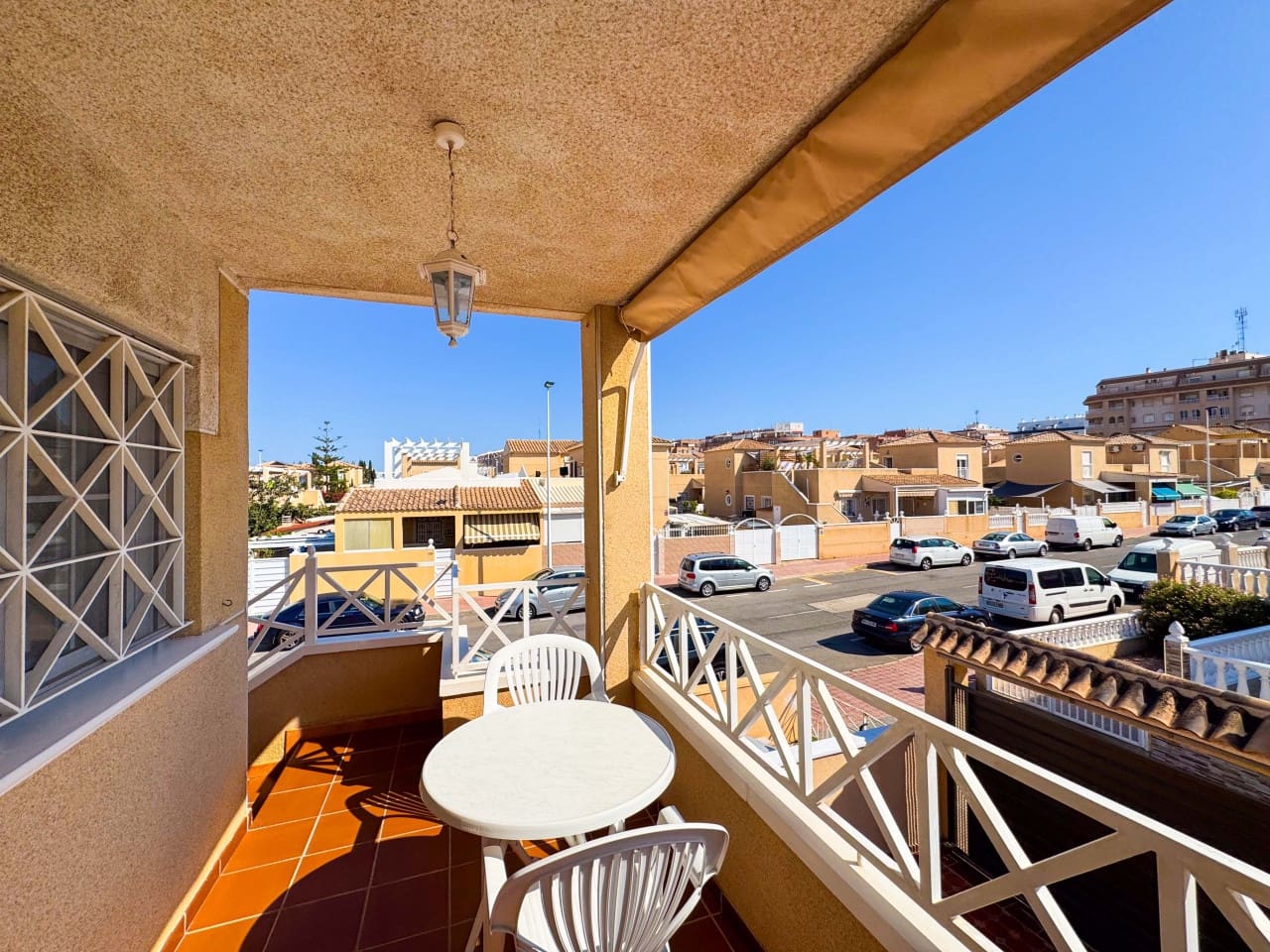 2 bedroom Villa for sale in Torrevieja with pool garage - € 169,900 (Ref: 9288403)