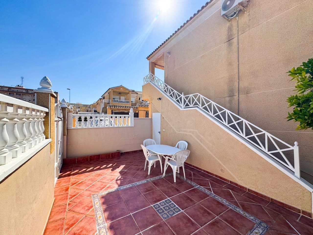 2 bedroom Villa for sale in Torrevieja with pool garage - € 169,900 (Ref: 9288403)