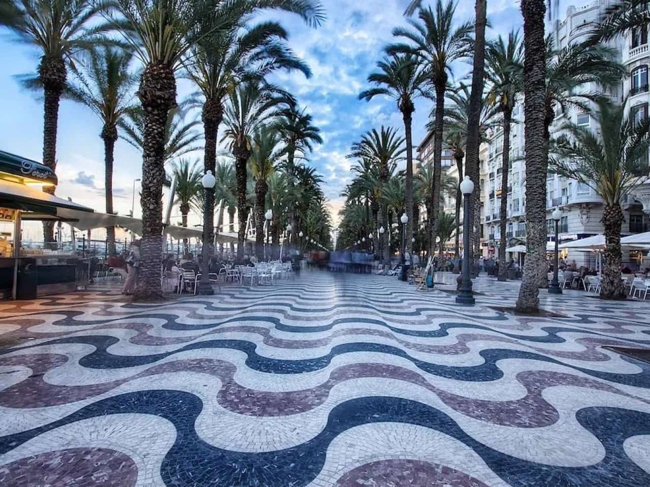 3 bedroom Apartment for sale in Alicante / Alacant city with pool - € 468,600 (Ref: 9291196)