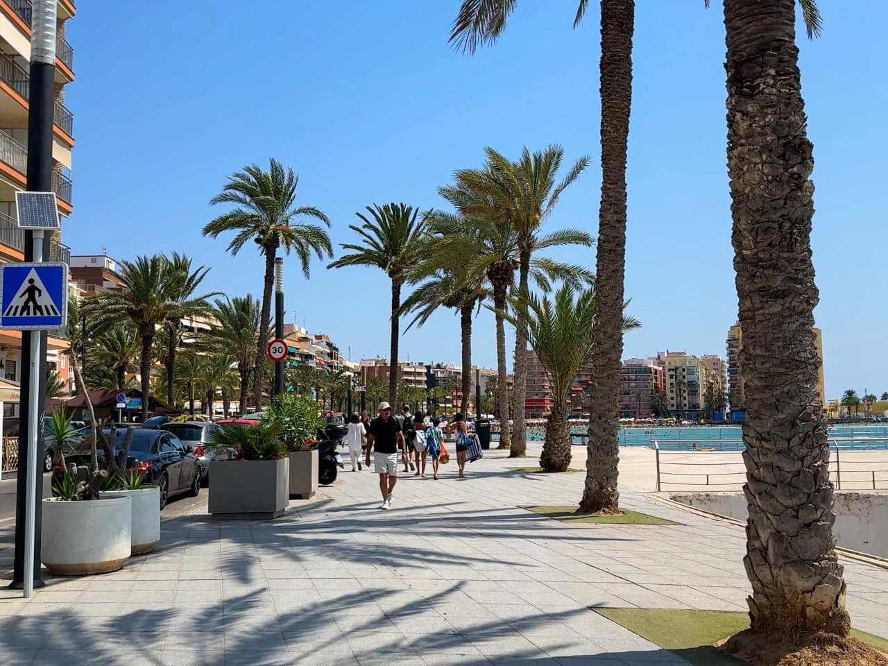 2 soveværelse Lejlighed til salg i Torrevieja med swimmingpool - € 169.000 (Ref: 9308138)