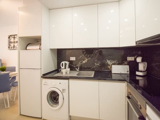 1 makuuhuone Huoneisto myytävänä paikassa Playa del Cura, Torrevieja mukana uima-altaan - 170 000 € (Ref: 9308139)