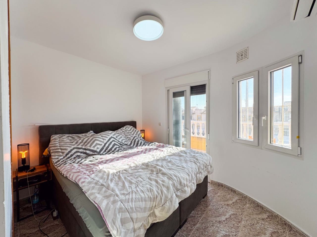 2 soveværelse Byhus til salg i La Regia med swimmingpool garage - € 229.000 (Ref: 9322367)