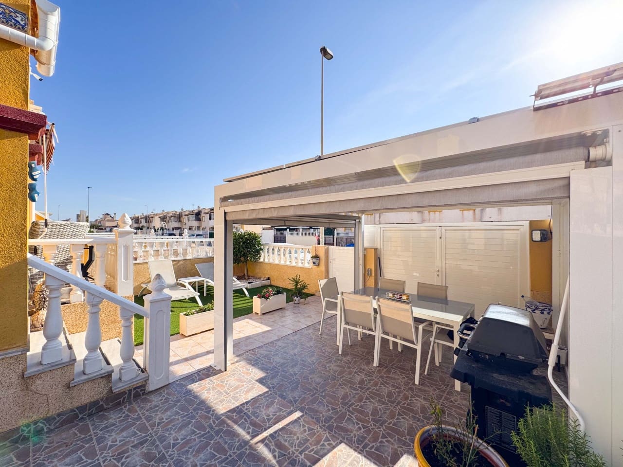 2 soveværelse Byhus til salg i La Regia med swimmingpool garage - € 229.000 (Ref: 9322367)