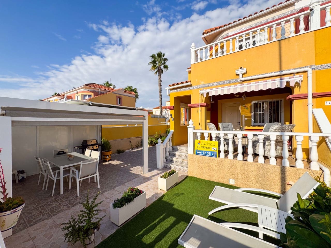 2 soveværelse Byhus til salg i La Regia med swimmingpool garage - € 229.000 (Ref: 9322367)