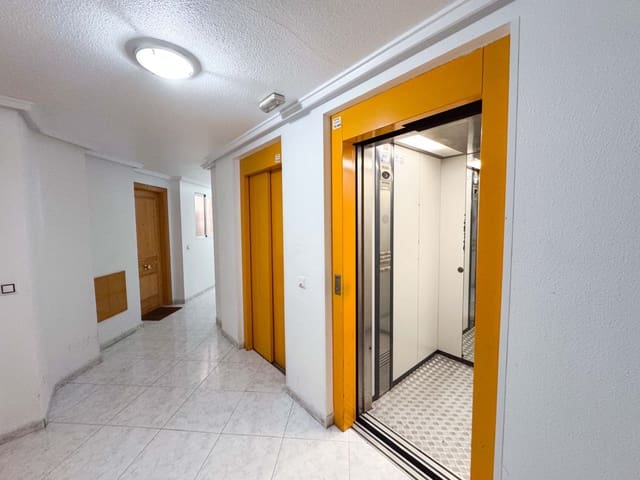 3 sovrum Lägenhet till salu i Antonio Machado, Torrevieja med pool - 158 000 € (Ref: 9349741)