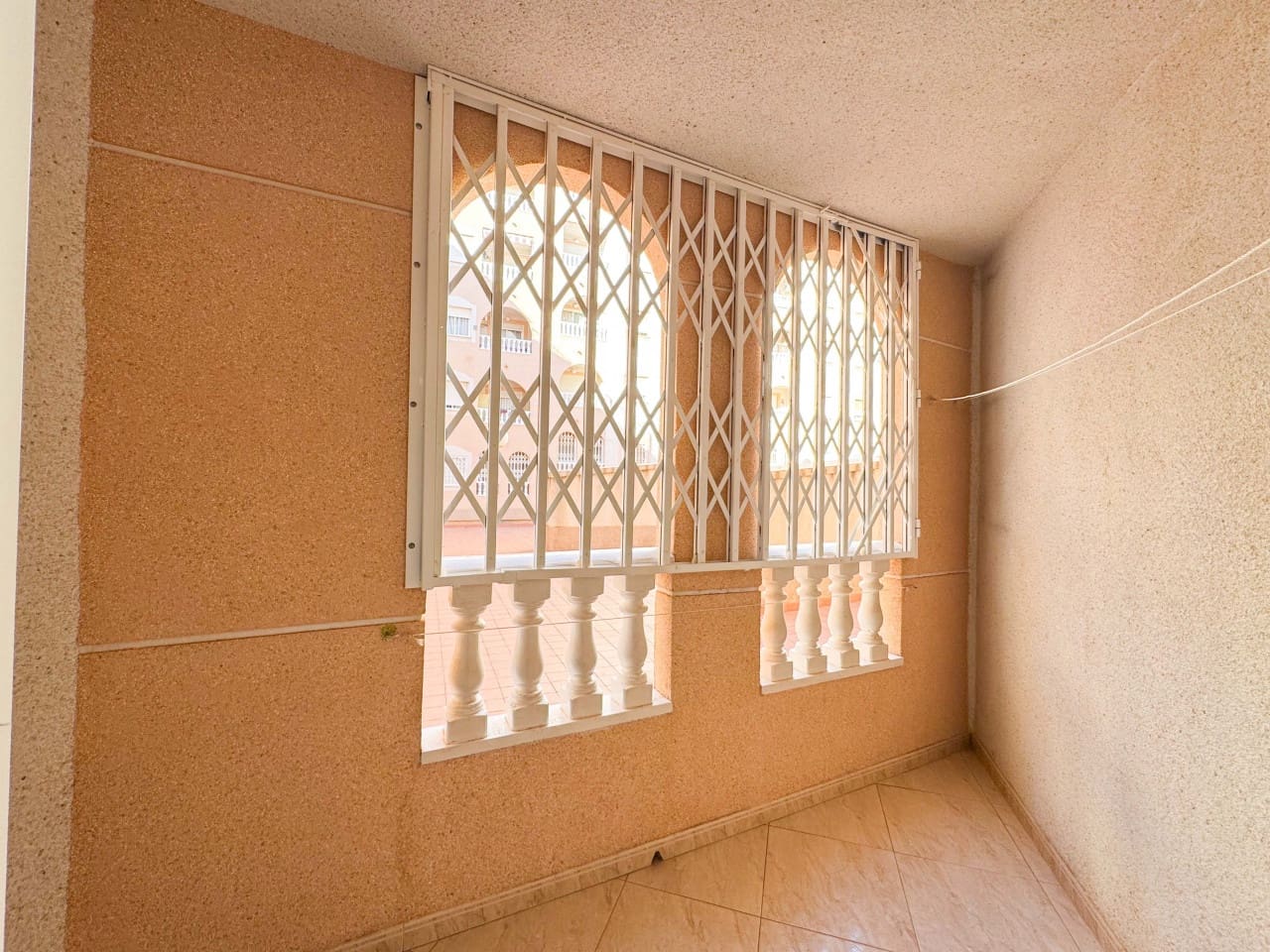 3 sovrum Lägenhet till salu i Torrevieja med pool - 158 000 € (Ref: 9349741)