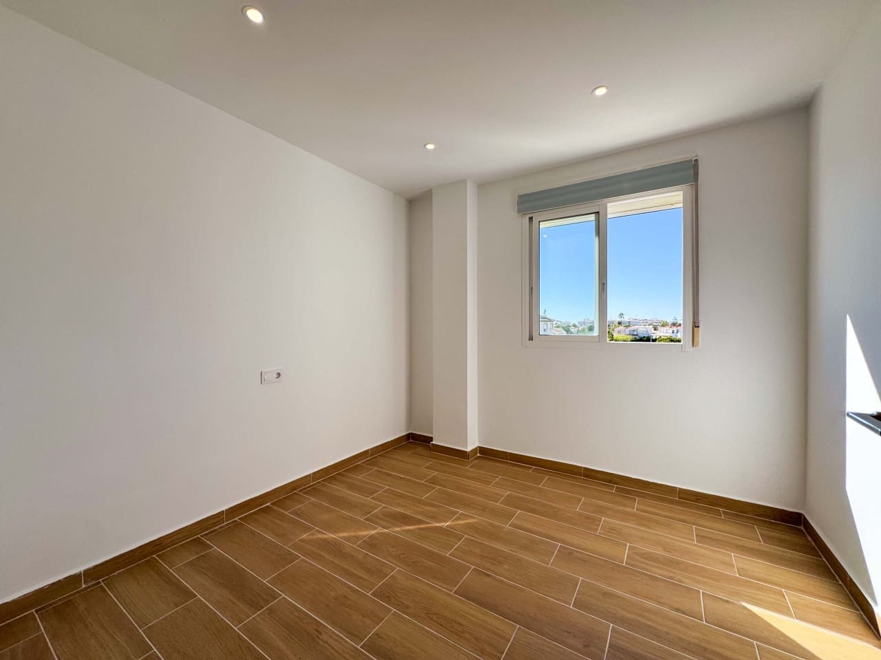 2 sovrum Lägenhet till salu i Orihuela Costa med pool garage - 199 000 € (Ref: 9357861)