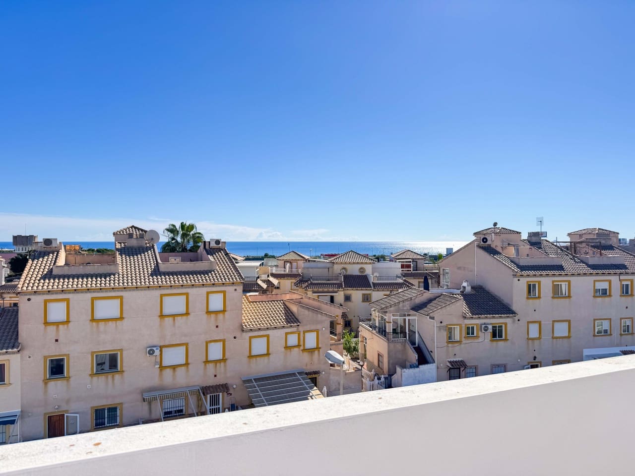 2 sovrum Lägenhet till salu i Orihuela Costa med pool garage - 199 000 € (Ref: 9357861)