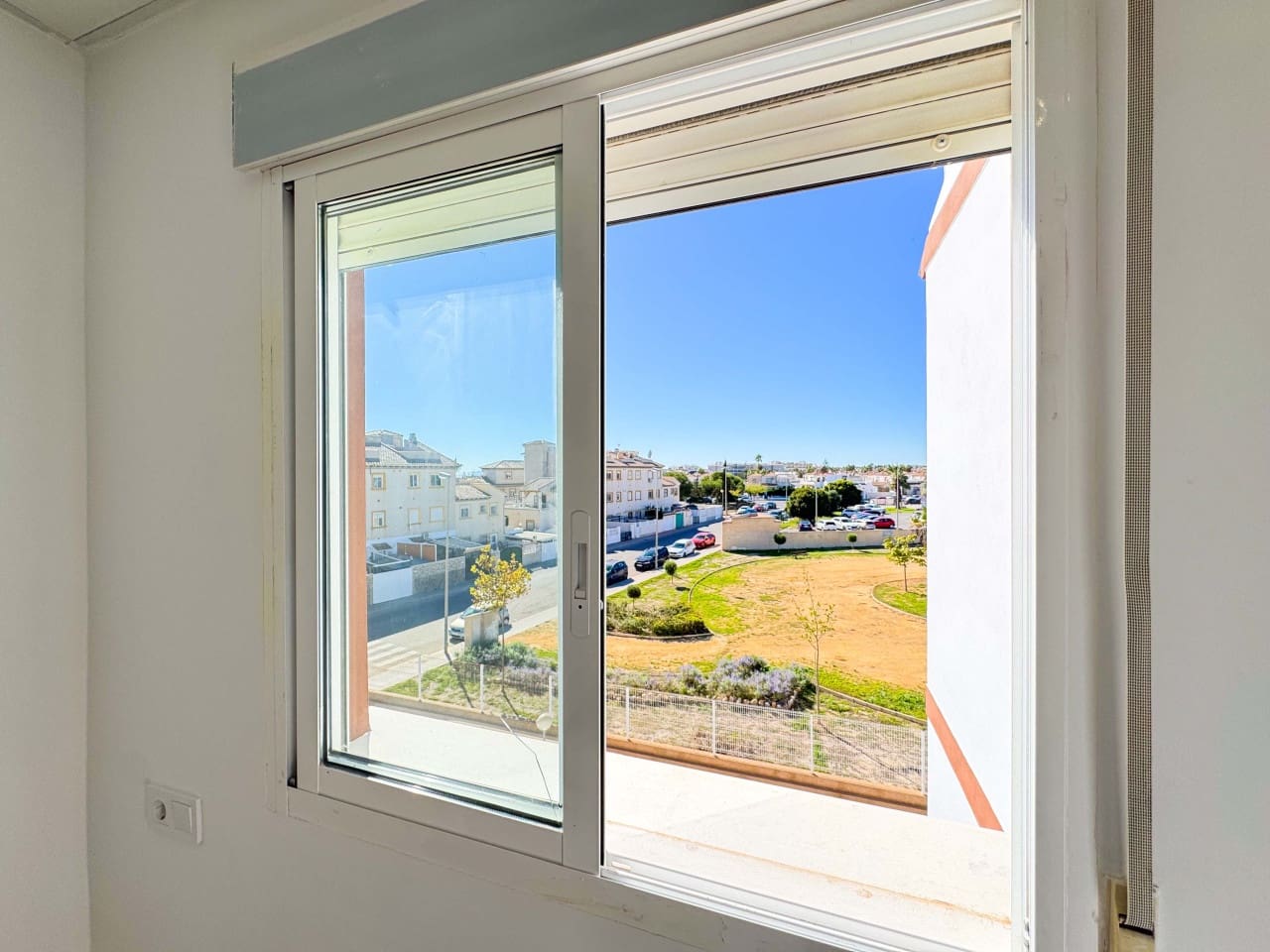 2 sovrum Lägenhet till salu i Orihuela Costa med pool garage - 199 000 € (Ref: 9357861)