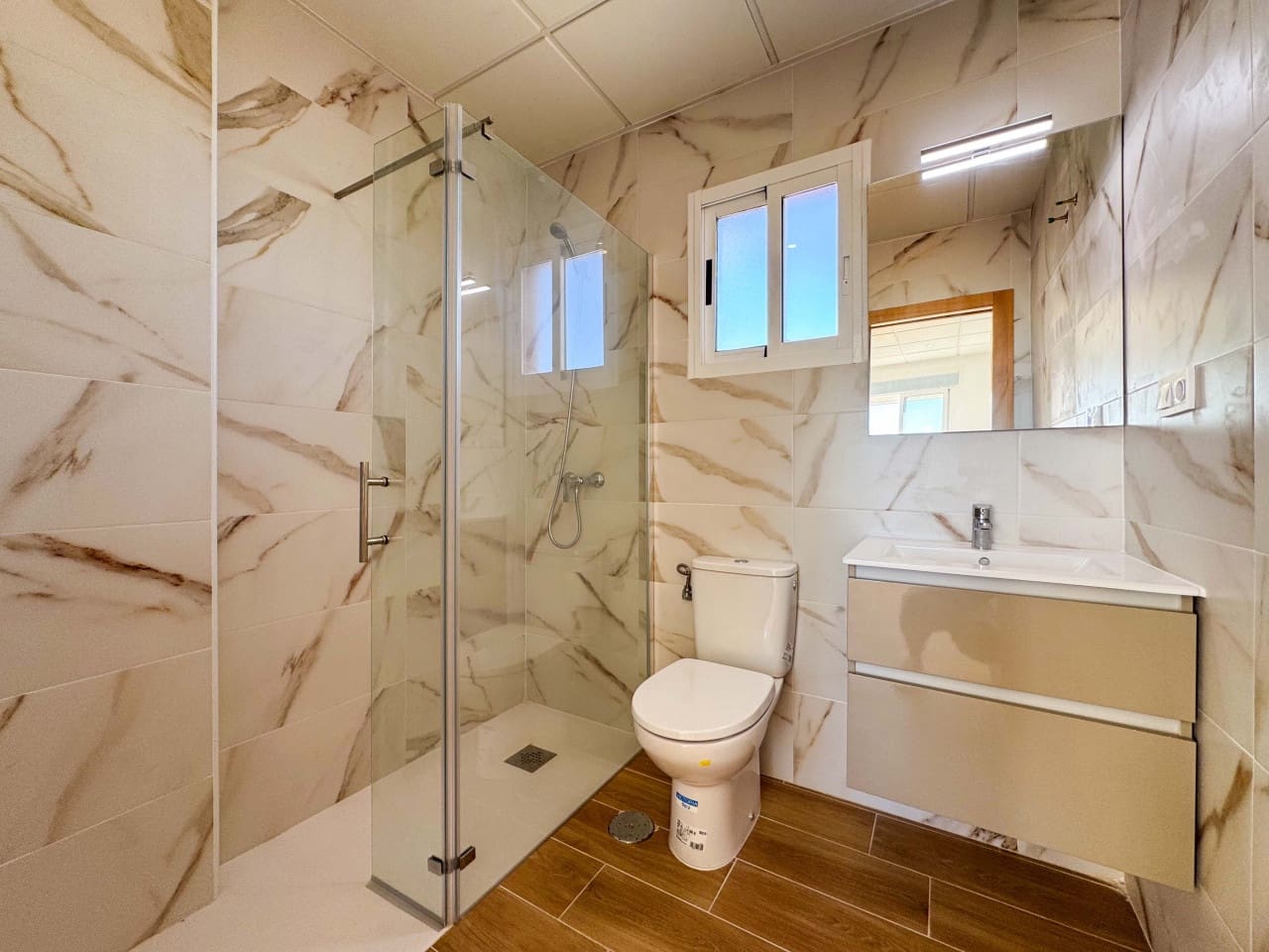 2 sovrum Lägenhet till salu i Orihuela Costa med pool garage - 199 000 € (Ref: 9357861)