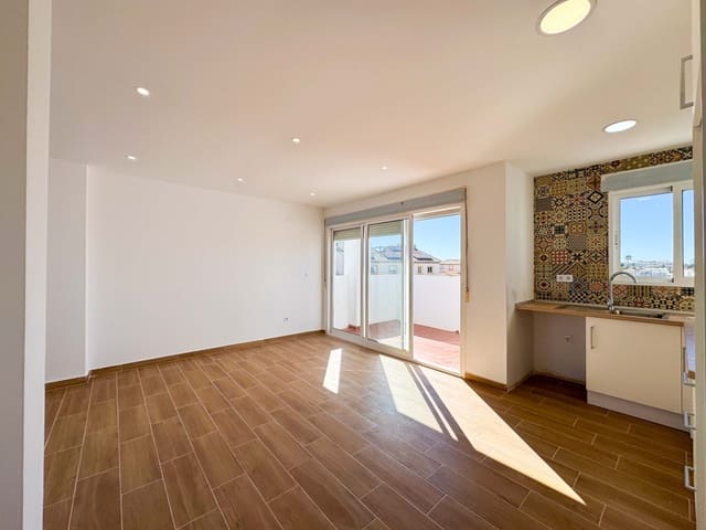 2 sovrum Lägenhet till salu i Punta Prima, Orihuela med pool garage - 199 000 € (Ref: 9357861)