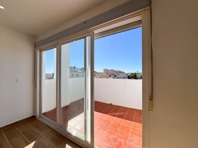 2 sovrum Lägenhet till salu i Punta Prima, Orihuela med pool garage - 199 000 € (Ref: 9357861)