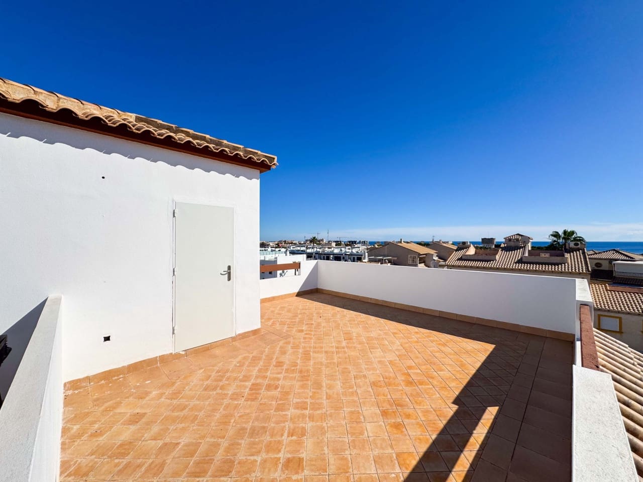 2 sovrum Lägenhet till salu i Orihuela Costa med pool garage - 199 000 € (Ref: 9357861)