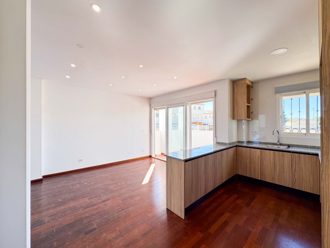 2 sovrum Lägenhet till salu i Orihuela Costa med pool garage - 199 000 € (Ref: 9357862)