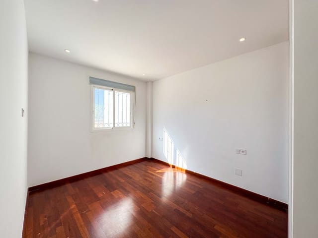 2 sovrum Lägenhet till salu i Punta Prima, Orihuela med pool garage - 199 000 € (Ref: 9357862)