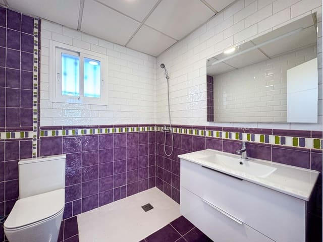 2 sovrum Lägenhet till salu i Punta Prima, Orihuela med pool garage - 199 000 € (Ref: 9357862)