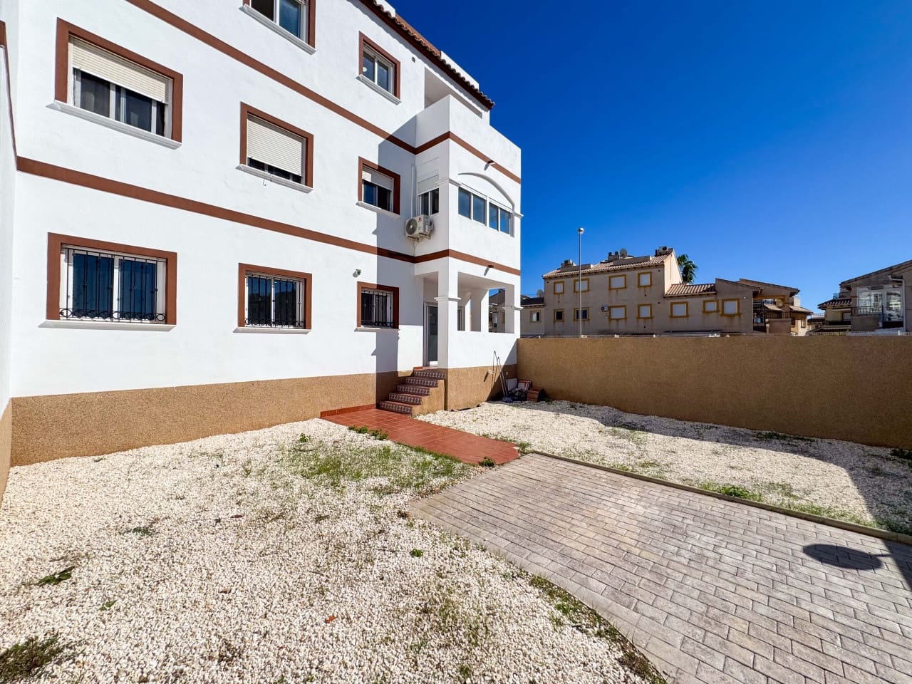 2 sovrum Lägenhet till salu i Orihuela Costa med pool garage - 199 000 € (Ref: 9357862)
