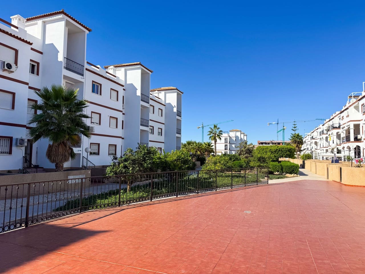 2 sovrum Lägenhet till salu i Orihuela Costa med pool garage - 199 000 € (Ref: 9357862)