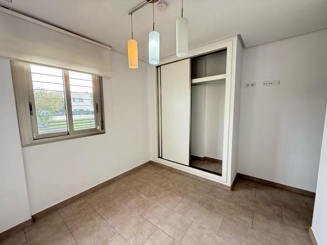 2 sypialnia Willa na sprzedaż w Aguas Nuevas, Torrevieja z basenem garażem - 197 900 € (Ref: 9363321)