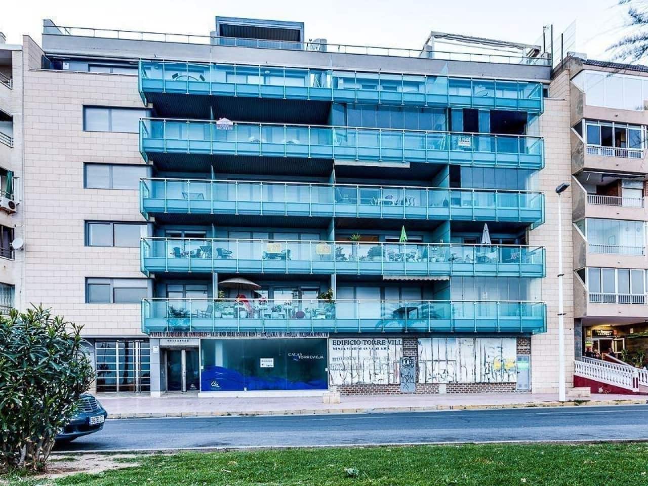 2 sovrum Lägenhet till salu i Torrevieja med pool - 180 000 € (Ref: 9378535)