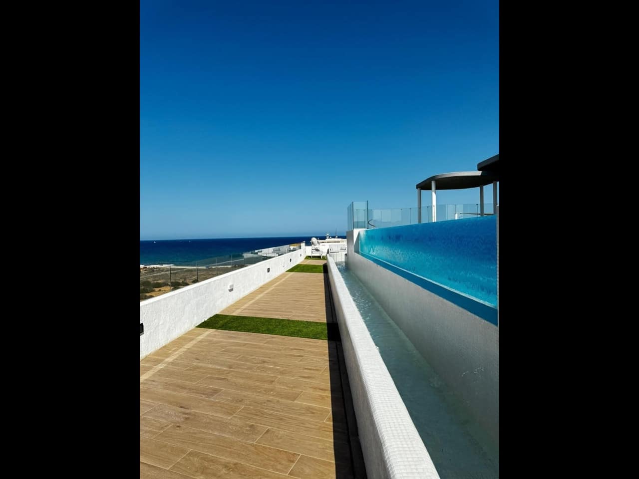 3 sovrum Lägenhet till salu i Orihuela Costa med pool garage - 469 900 € (Ref: 9380166)