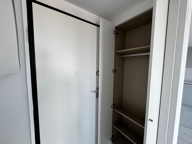 3 chambre Appartement à vendre à Punta Prima, Orihuela avec piscine garage - 469 900 € (Ref: 9380166)