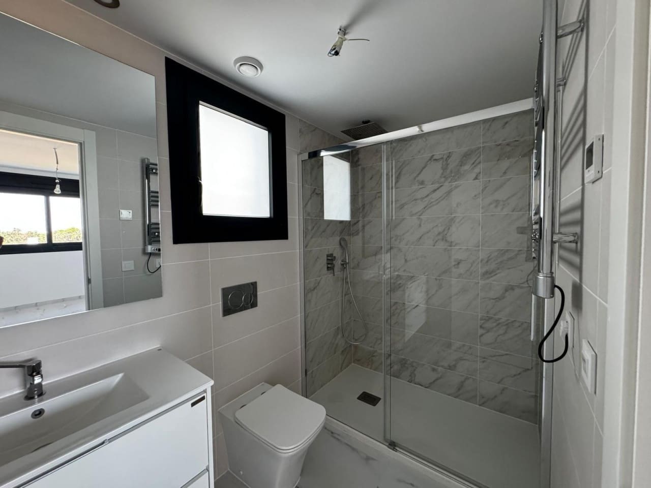 3 sovrum Lägenhet till salu i Orihuela Costa med pool garage - 469 900 € (Ref: 9380166)