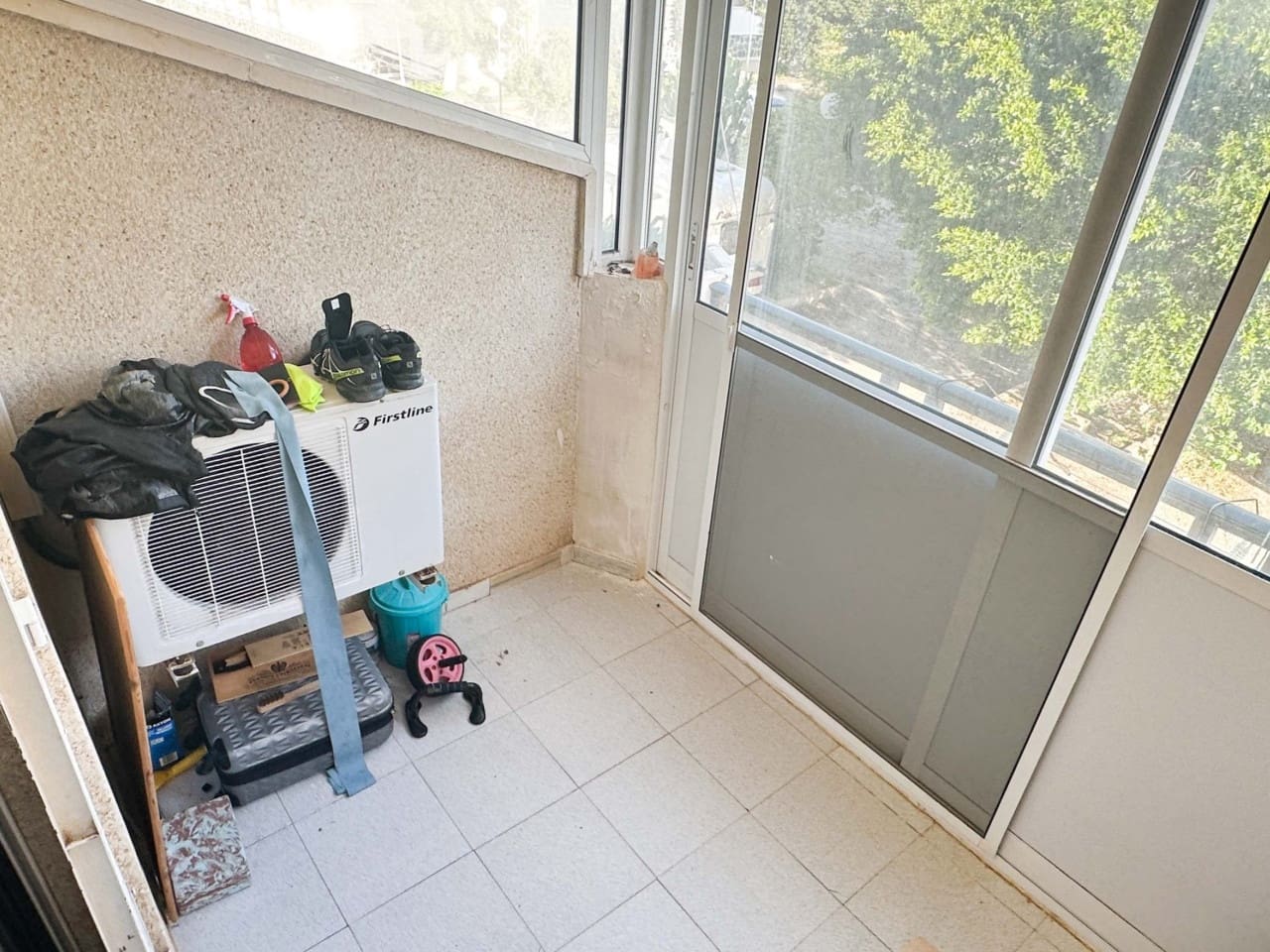 Apartment for sale in Torrevieja - € 63,000 (Ref: 9386722)